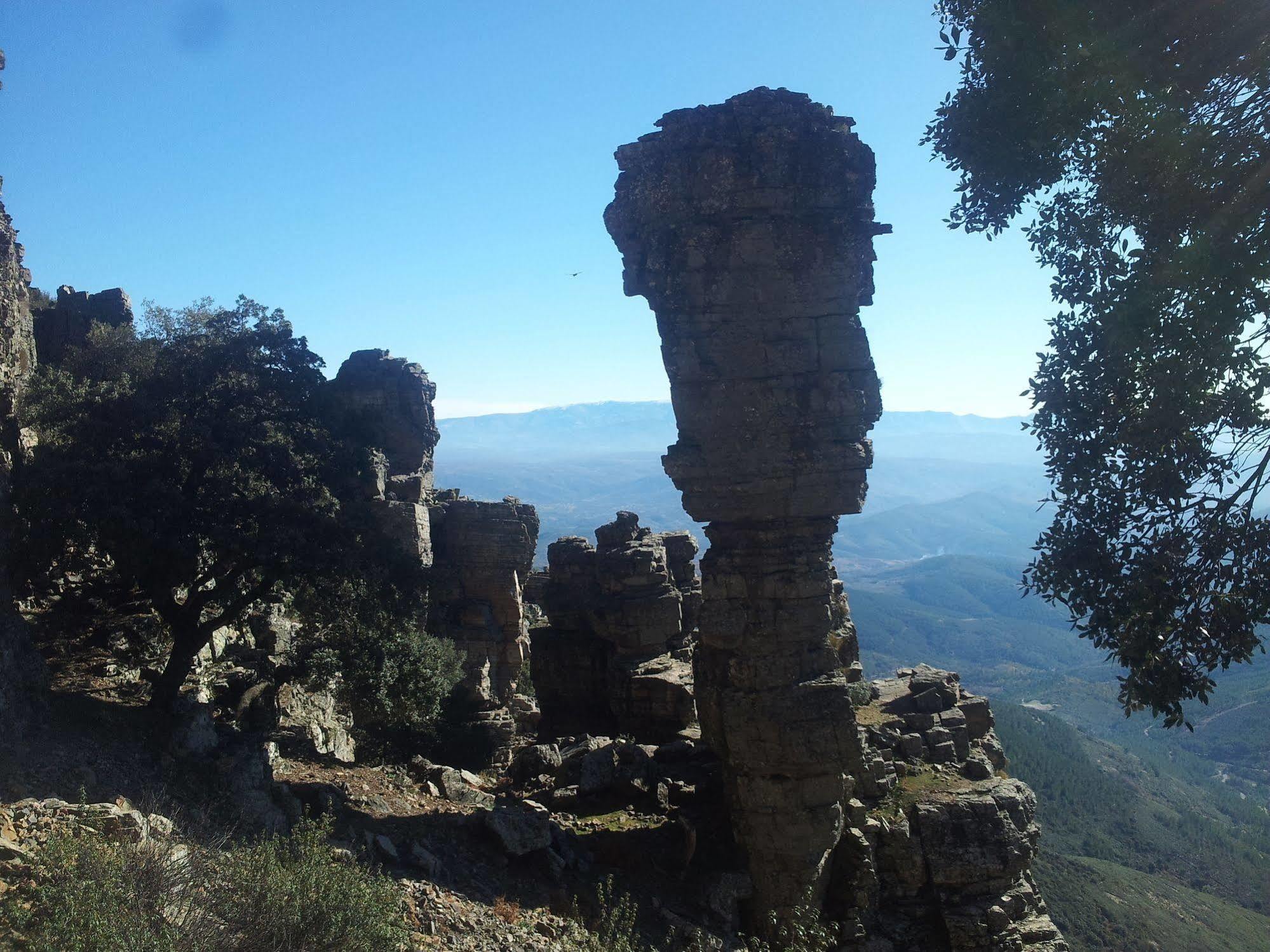 Apartamentos El Mirador Del Soto Sotoserrano المظهر الخارجي الصورة